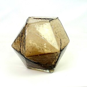 Anthropologie Kina Seedy Konstglas Geometrisk Fasetterad Rökbrun 13,5 cm Vas bild 3