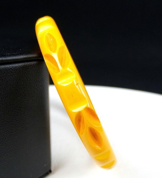 Bakelite Authentic Yellow Lg 3 3/8" Bangle Deep C… - image 3