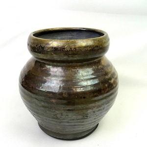 Nora Fenton Keramik Jordfärgad Droppglasyr Texturerad 18 cm Ringvas 1960-2000
