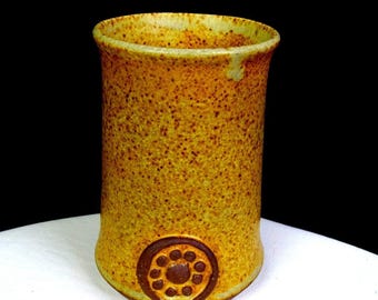 LME Signed Speckled Art Pottery Stoneware Flower Medallion 4 3/4" Tumbler Vase