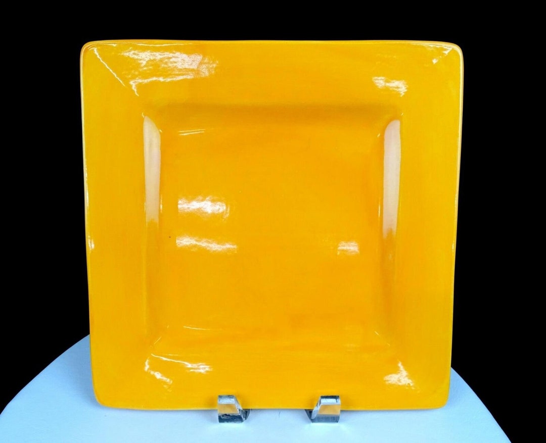 Tabletops Unlimited Porcelain Amalfi Yellow Vintage 10 5/8 Dinner Plate