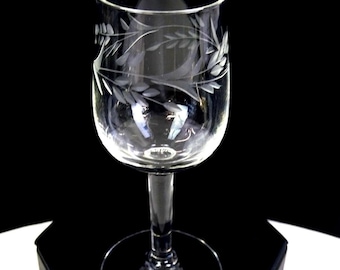 Verre à liqueur/sherry vintage en verre transparent gravé d'un motif de vigne de laurier, 10,5 cm (4 1/8 po), 1920-1940