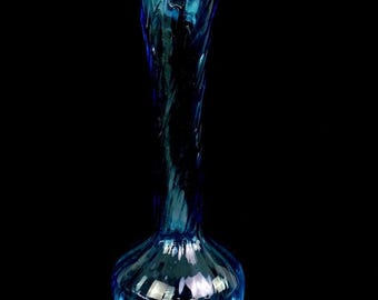 Studio Art Glass Blue Spiral Pattern Scalloped Rim Vintage 10 3/4" Footed Vase