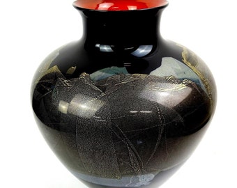 Suzanne Guttman Art Glass Kago Series Red Spade Large 12 5/8" Vase