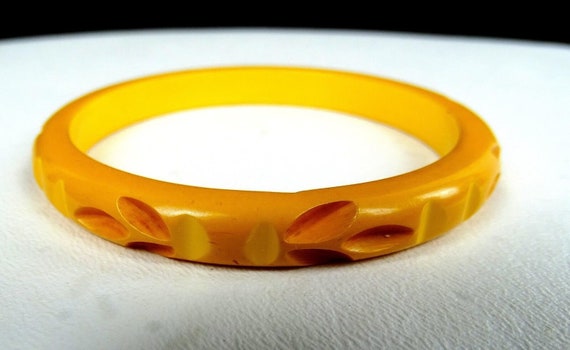 Bakelite Authentic Yellow Lg 3 3/8" Bangle Deep C… - image 2