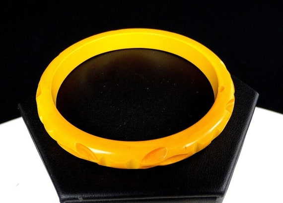 Bakelite Authentic Yellow Lg 3 3/8" Bangle Deep C… - image 6