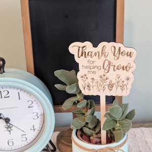 Merci de m'avoir aidé à grandir SVG - piquet de plante - cadeau pour enseignant - laser, fichier artisanal