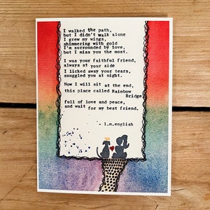 Tarjeta hecha a mano, simpatía por el perro, puente del arcoíris, niña y perro, dolor por la mascota, regalo de simpatía, regalo por la pérdida de una mascota, arcoíris de acuarela, poema escrito a máquina