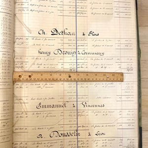 Pagine di registro francese antico XL: materiale effimero per diari di scarto