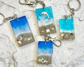 Resin 3D beach keychain bag charm magnet, 2 sizes, dolphin and sea turtle jewelry
