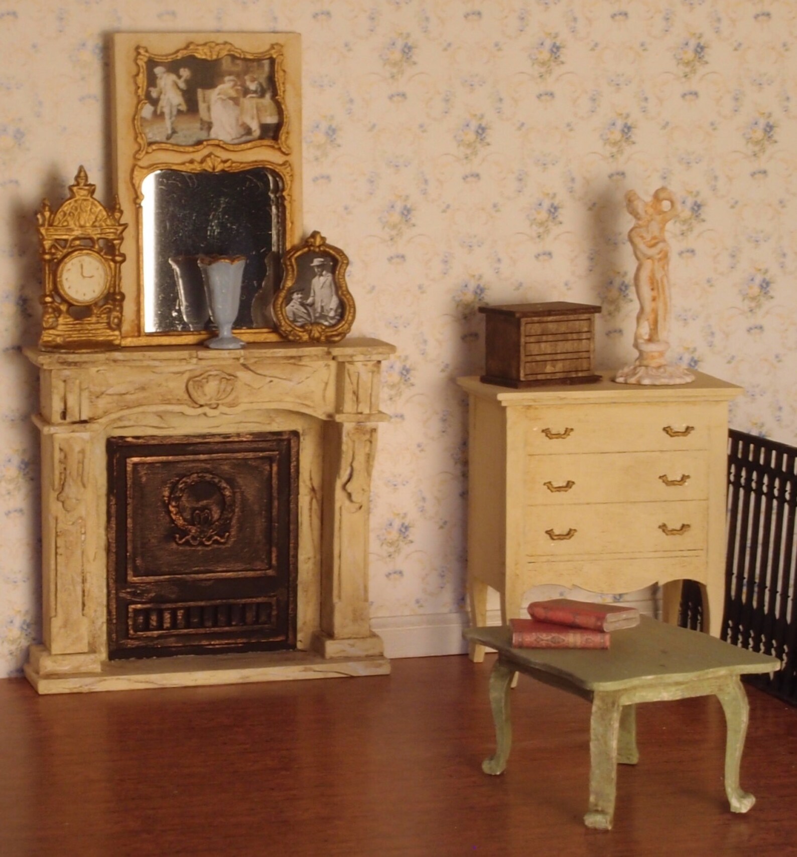 1 24 dollhouse furniture