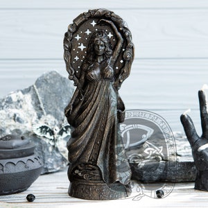 NYX, Nyx in SCHWARZ, Göttin Nyx, Göttin Nyx, Göttin der Nacht, griechische Göttinnenstatue, griechische Mythologie, Göttin Selene, antiker griechischer Altar