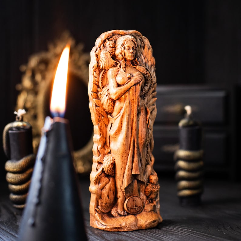 Lilith, Inanna, Ishtar, Astarothn Sumerian Wiccan Goddess of Feminine Wisdom pagan goddes wicca altar witches image 9