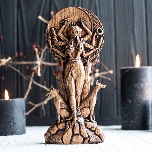 Hecate statue for altar – Hekate Greek goddess of magic with Hecate key, mystical wicca statue for witches shadow work and sacred altar kit