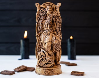 Skadi statue – jotun and hunting goddess Skadi, daughter of the frost giant, honored in North mythology – Norse paganism wall hung sculpture