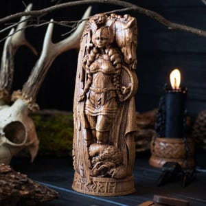 Walküre, Valkyrja, nordisches Pantheon, Wikinger, heidnische Asatru, Heide, Göttin und Gott, skandinavische Götter, Altarmythologie