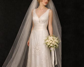 Ethereal Vintage Lace & Tüll Brautkleid: Seidenbesatz Fairycore
