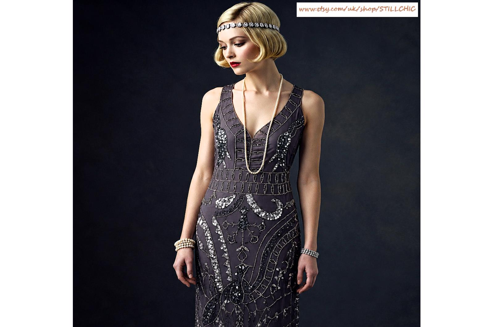 speakeasy party dress Roaring 20s 1920s Knee Length Flapper Cocktail Dress Sleeveless The Great Gatsby Wedding Guest Sequins Tassel Fringe V Neck Fancy Dress Women's Masquerade Evening Party / Evening 2026 Glamorous and classic flapper costume in true Gatsby style Roaring Twenties Flapper Dress Size