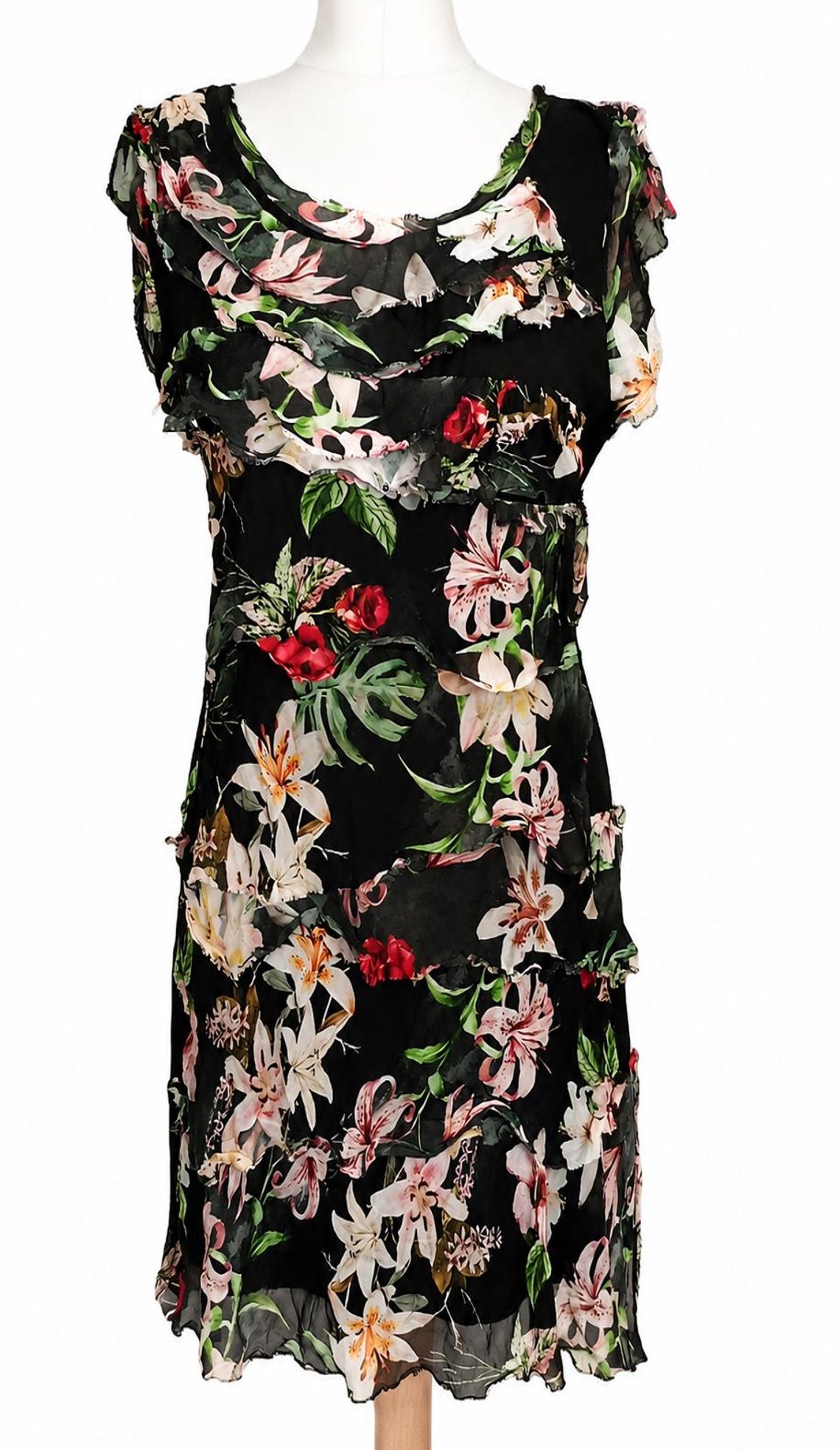 Vintage Black Silk Floral Ruffle Dress: Layered Boho Tiered Fairycore Dress, foto 2 di 5