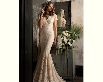 Vintage UK Made Lace Mermaid Brautkleid: Creme Fischschwanz Brautkleid
