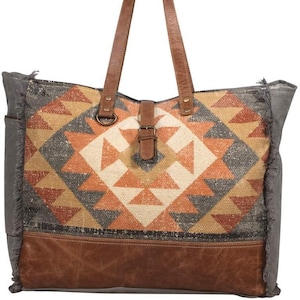 New! Cosmopolitan Weekender Bag
