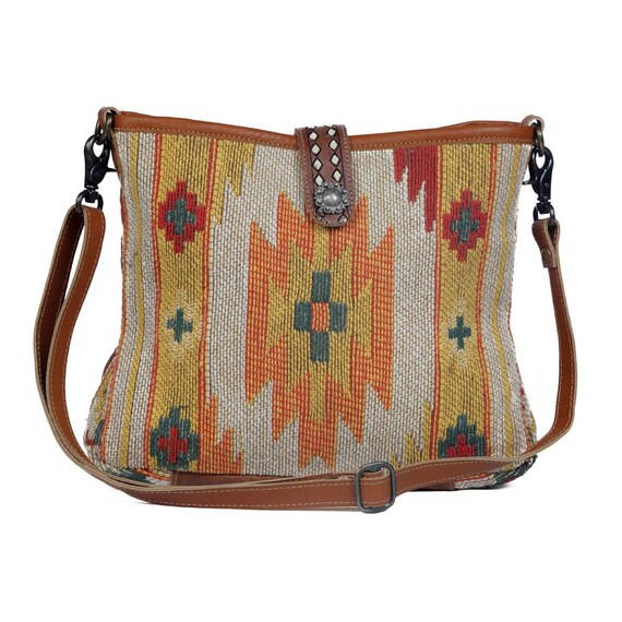 Spring shoulder bags Clearance