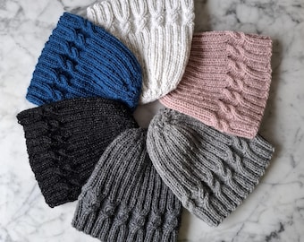 Handgestrickte Zopfmuster Mützen aus reflektierendem Garn; ideale Wintermützen für dunkle Nächte