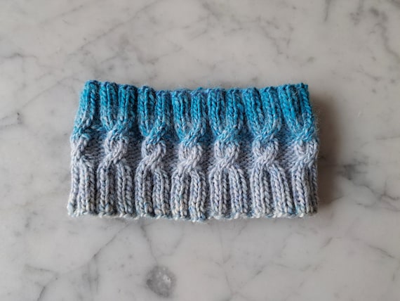 Cable knit headband: two tone blue fade hairband. Made in Ireland. Turquoise baby blue headband. Cottagecore headband. Cable knit hairband.