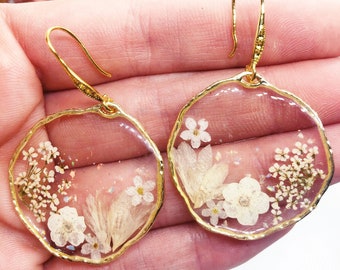Orecchini in resina floreale, regalo per la mamma, gioielli in resina, gioielli con fiori pressati, orecchini botanici, orecchini con fiori e foglie essiccati - Italia