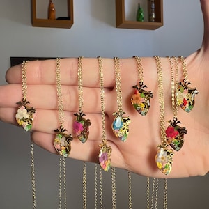 Handmade necklace jewel pendant anatomical heart gold real flowers. Resin jewelry. Doctor gift. Girlfriend gift. Handmade jewelry
