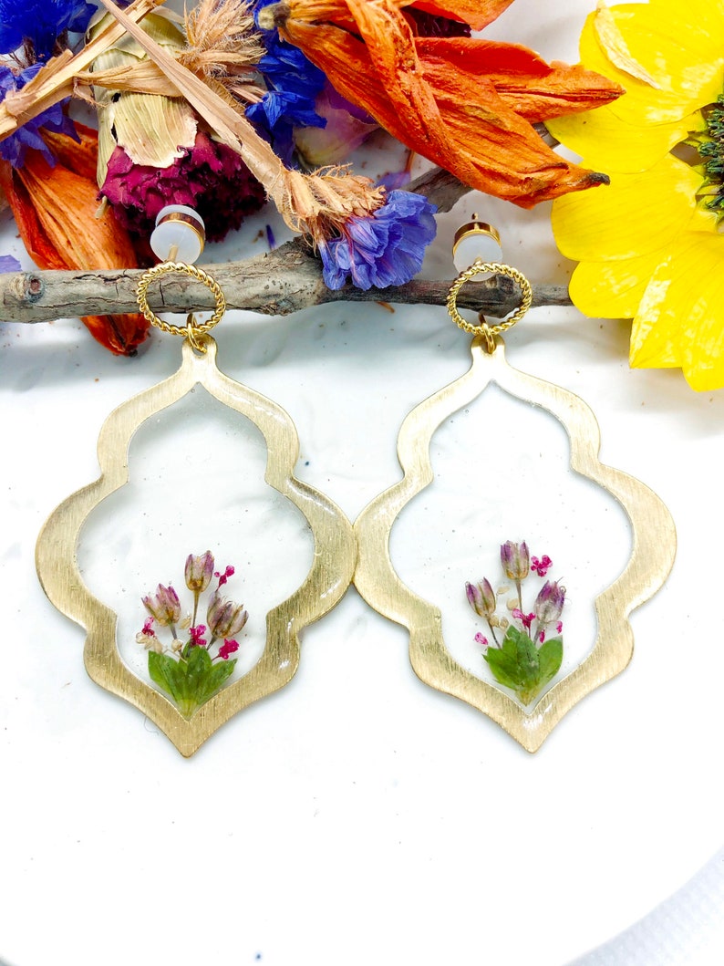 Ethnic accessories Jewelry resin dried flowers pressed crystals Dangling earrings brass gold pendant real flowers rose resin leaves
