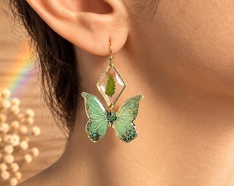 Green Butterfly Earrings in Gold, Resin, and Hypoallergenic Steel with a Pearl Pendant | Women's Birthday Gift, Handmade Jewelry