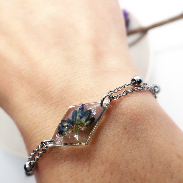 Damen-Terrarium-Armband, echte gepresste getrocknete Lavendelblüte aus Harz, verstellbare Stahlkette, Einheitsgröße. Echter Blumenschmuck