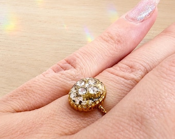 Adjustable Real Flower Ring in Resin and Opal Gold, Botanical Stainless Steel Ring, Elegant Gift for Women, Birthday, Anniversary