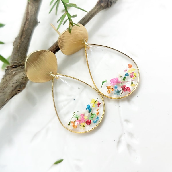 Brass drop pendant earrings in resin with real colored micro flowers.