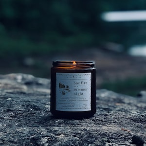 bonfire on a summer night | essential oil candle | cedarwood, vetiver, nutmeg, grapefruit, fir needle | soy wax candle