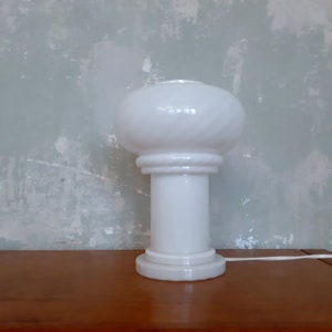 White Murano Glass Table Lamp / Italy /Space Age  /Swirl Glass / Mid Century Modern / Mushroom