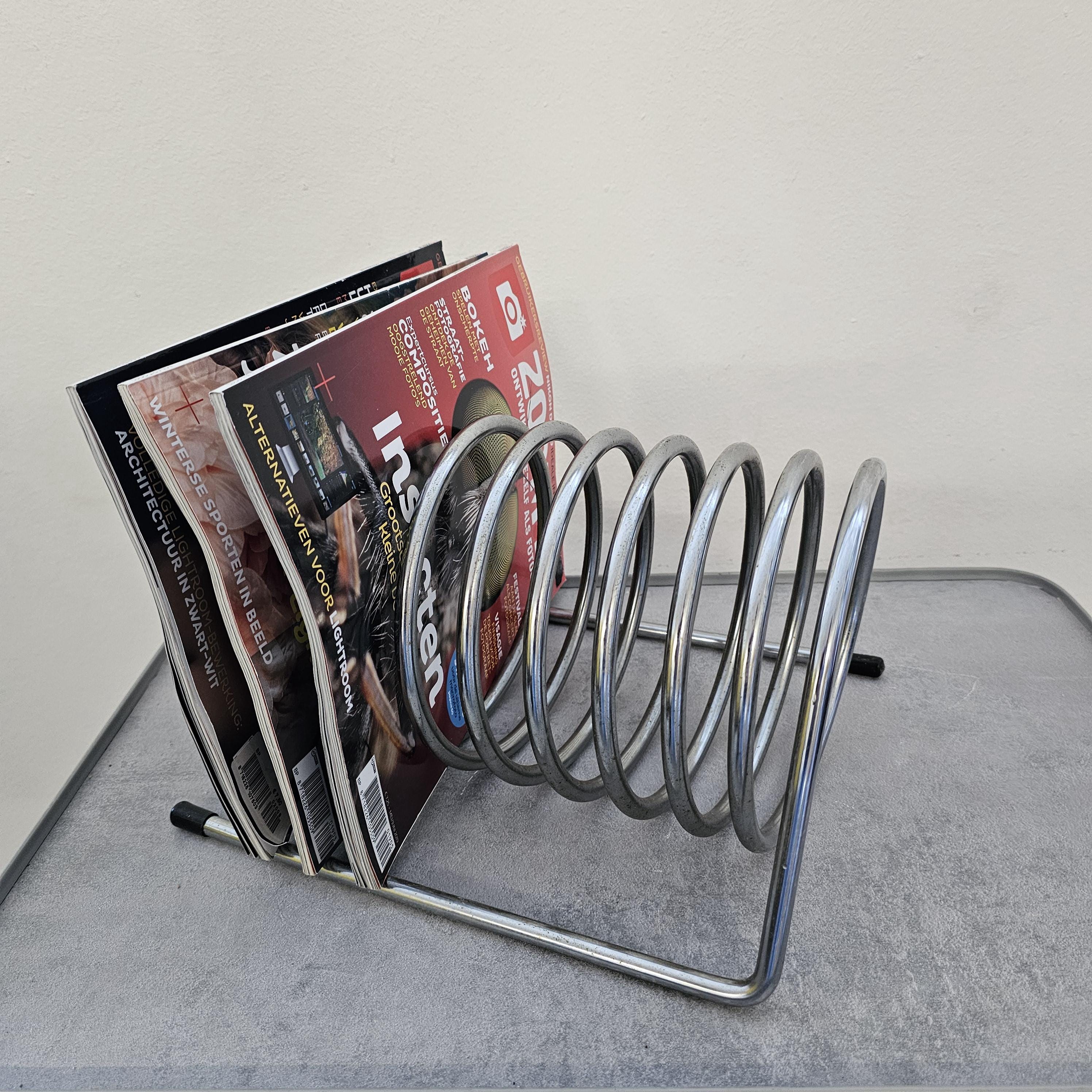 希少　70年代 ドイツ製 ヴィンテージ マガジンラック ポストモダン バウハウス Vintage Mid-century Magazine Rack / Metal Spiral Design Holder