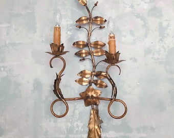 Vintage Italian Toleware Wall Sconce / Gold Gilt 2-Light Leaf Lamp / Hollywood Regency / Florentine  Decor
