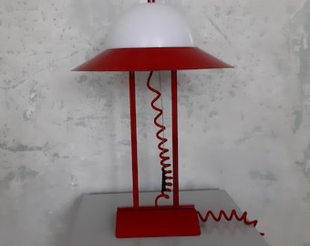 Vintage Schreibtischlampe Post Moderne | 80er Jahre Memphis-Stil | Rote Tischlampe Massiv Belgien