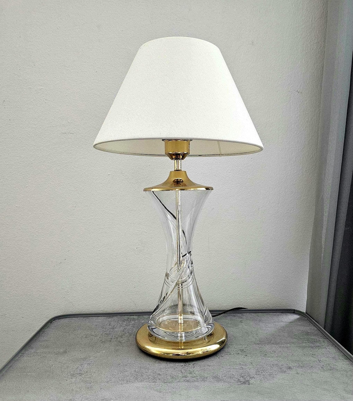 Vintage Table Lamp / Nachtmann Crystal Glass / Off White Lampshade / Gold-tone Brass Lead Crystal Lampbase, foto 1 di 5