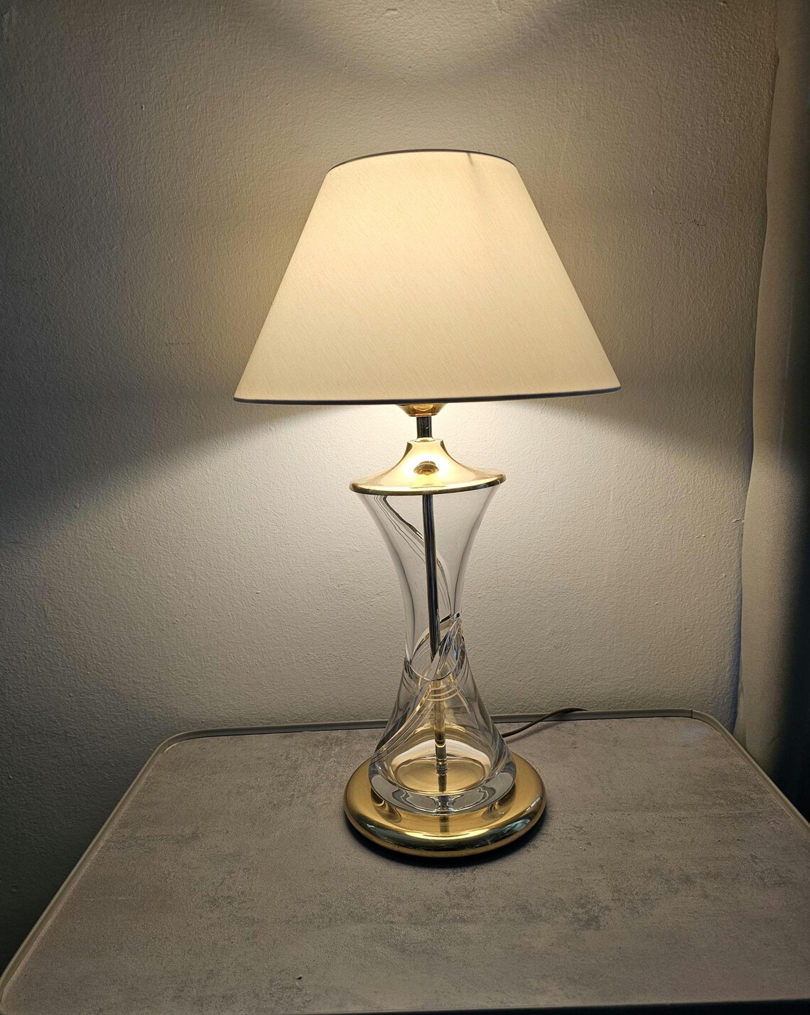 Vintage Table Lamp / Nachtmann Crystal Glass / Off White Lampshade / Gold-tone Brass Lead Crystal Lampbase, foto 2 di 5