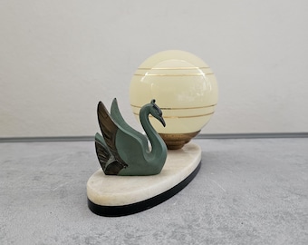 Lampada da tavolo vintage Art Déco francese con paralume a forma di cigno e globo in vetro