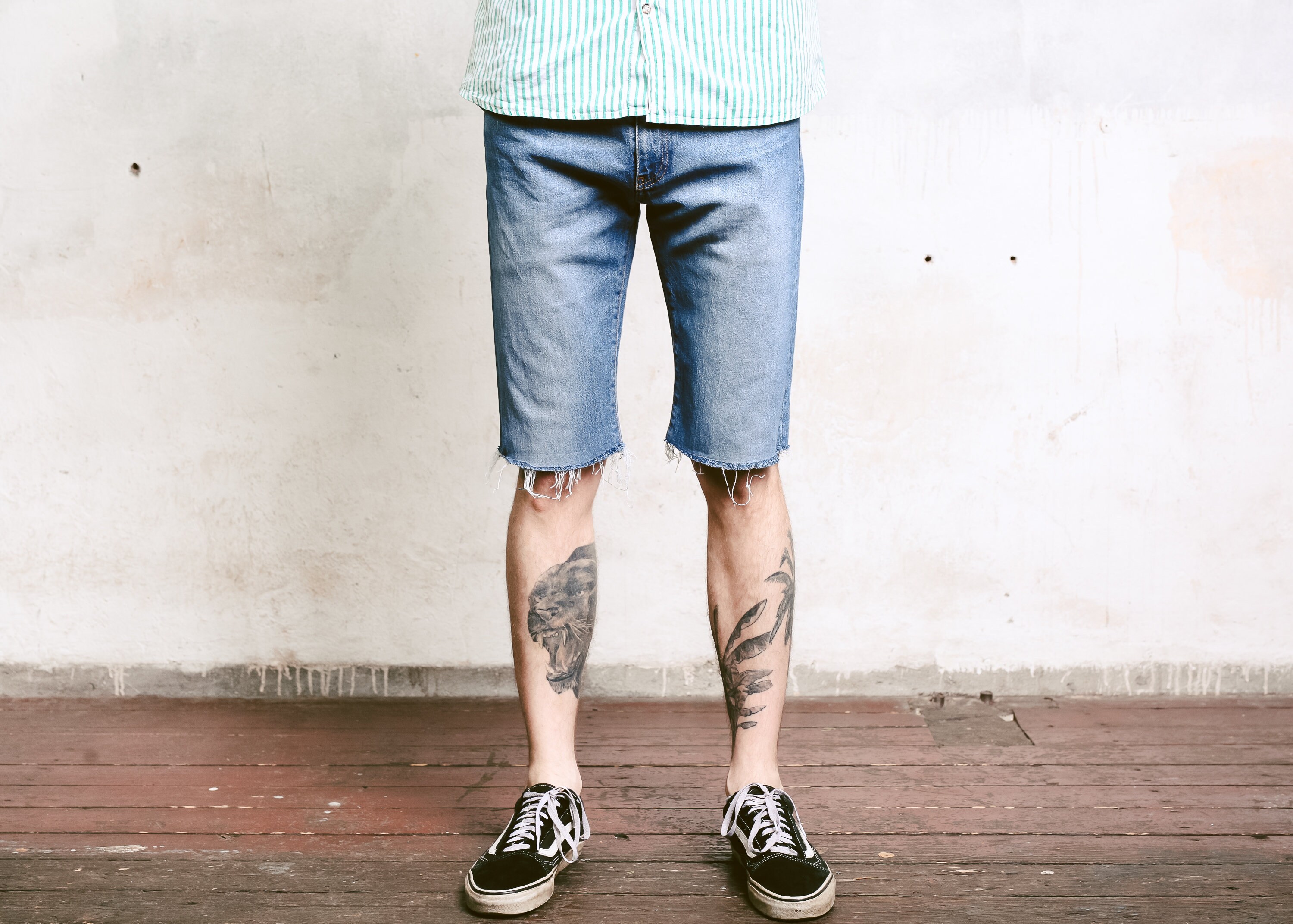 Levis 502 Denim Shorts . 90s Cut off 