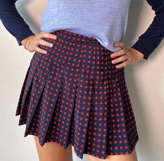 Navy & red star tennis skirt!