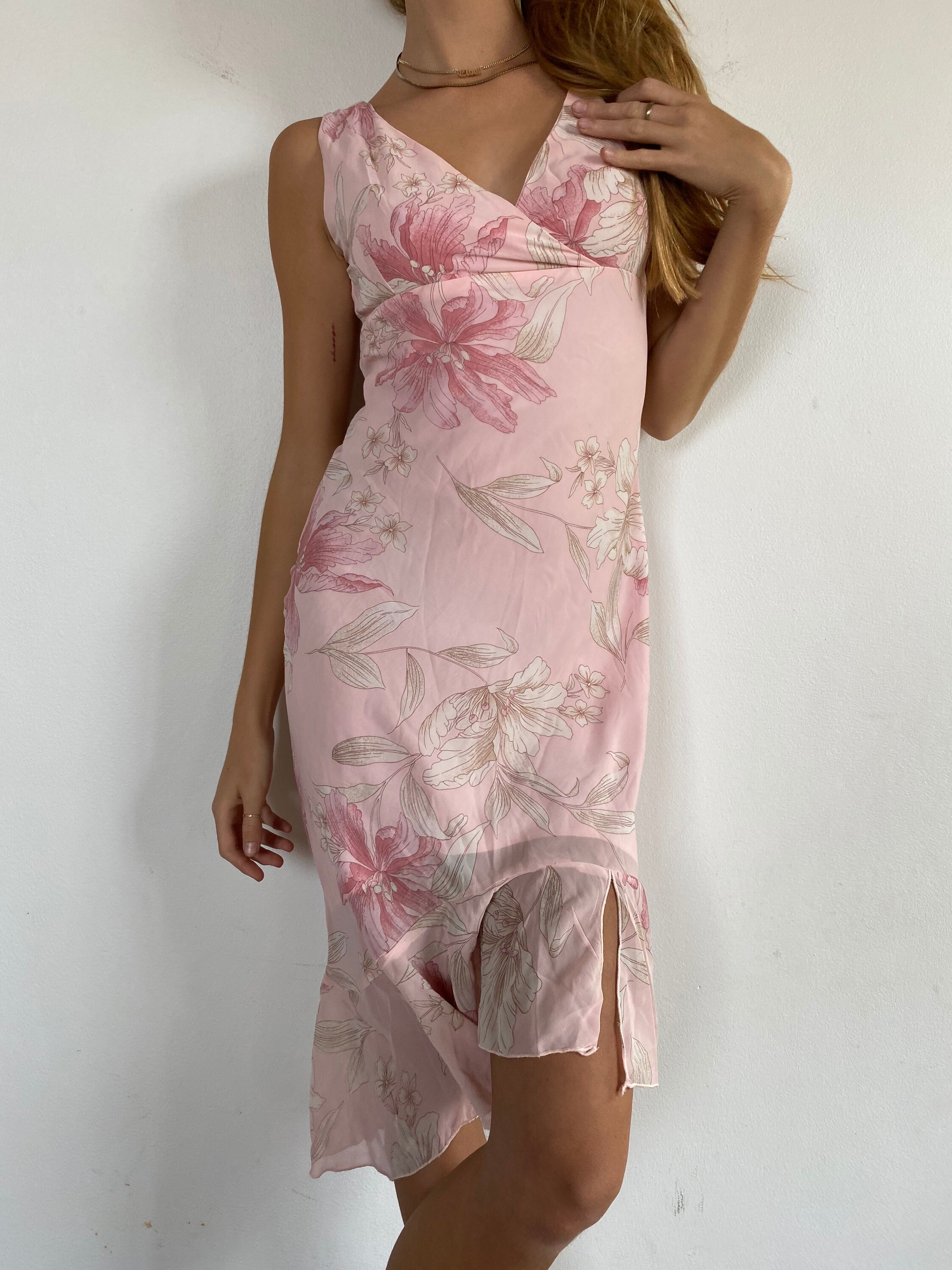 0] PING WHITE PINK FLOWER STYLE Y2K 00s