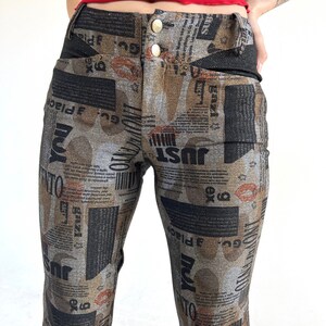 Newspaper print crinkle pant
