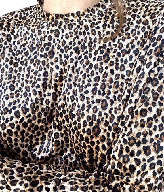 90s vintage high neck leopard top - image 3