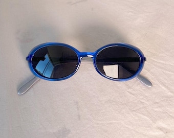 90’s blue oval sunglasses