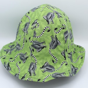 S/M Cotton Reversible Bucket Hat, Bucket Hat, Adult Bucket Hat, Adult Summer Hat, Brim Hat, Fisherman Hat, Sun Hat, Lemurs, Green, Animals